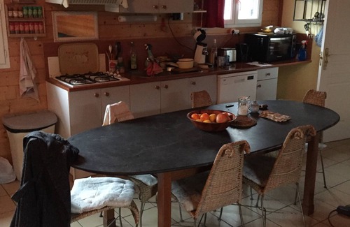 Bias House | Comfortable chalet with private garden 4 km from the ocean in the Landes forest