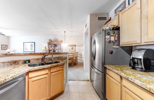 Kierland Condo | Comfortable Condo w/Fast WiFi & Central A/C plus a Shared Pool & Hot Tub