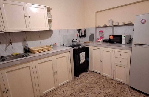 Sucre House | Comfortable cottage 5 minutes from downtown and bus terminal