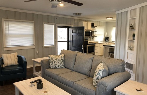 Sunset Hills Cottage | Comfortable Cottage Just Blocks From KU Campus