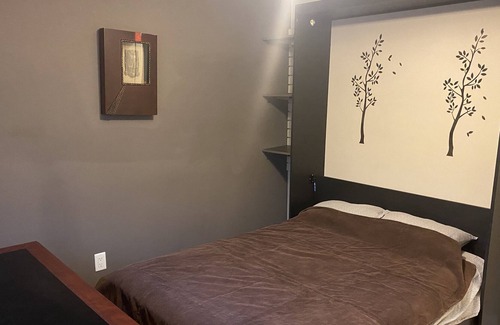 Kamloops House | Comfortable & Cozy / 3 bedroom with Hot Tub