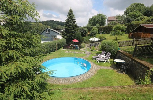 Krumhermsdorf Apartment | Comfortable, quiet and well-kept vacation apartment, idyllic countryside