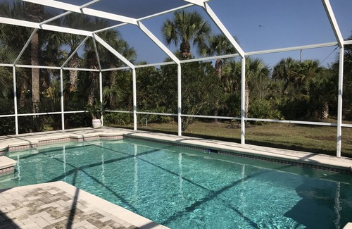 Lehigh Acres House | Comfortable detached house for 4 pers. with large terrace and heated pool