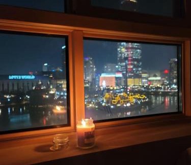 Seokchon-dong Apartment | Comfortable Duplex House with City Lake View #SeokchonLakeView #LotteWorld