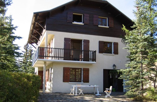 Vars Ski Chalet | Comfortable family cottage in Vars: stunning views, quiet