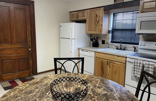 Williston House | Comfortable Historic Hm Centrally Located to UF, Ocala &HIT’s. 28 day Discount