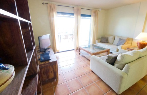 El Perello House | Comfortable holiday home with AC near the beautiful beach
