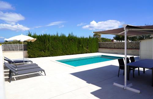 Sant Pere Pescador Villa | Comfortable house with a pool very close to the beach, Amfora Cugat Sant Pere Pescador