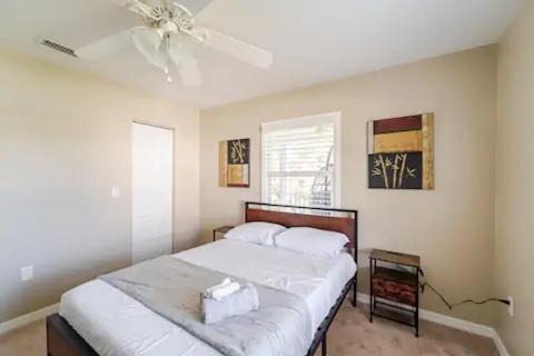 Braden River House | Comfortable Home In Bradenton close to Sarasota