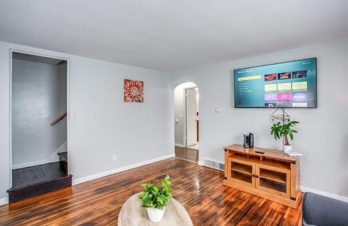 Gates-North Gates House | Comfortable Home In the Suburb close to Dwtn and Airpo