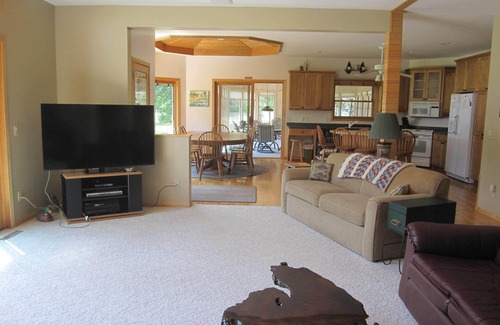 Park Rapids House | Comfortable home with amazing porch located on Big Sand Lake & Pine Cone Lodge