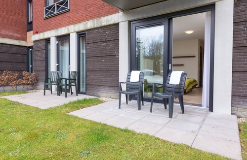 Arcen Apartment | Comfortable hotel room with free wellness access