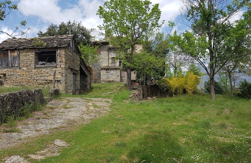Guaso Cottage | Comfortable house in the Pyrenees with views