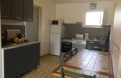 Aspremont House | Comfortable house with garden and barn. Suitable for families. Sleeps 6.