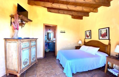 Isora House | Comfortable House with Mountain View in Isora