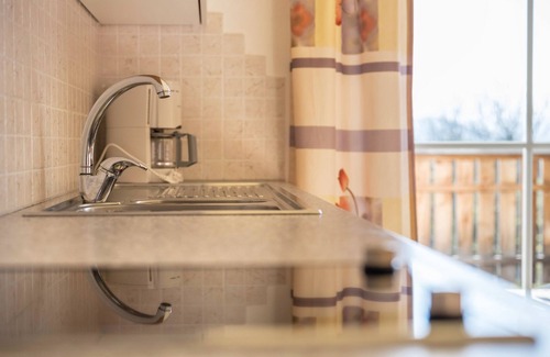 Terento Apartment | Comfortable Apartment “Treyer 3 Typ B” with Mountain View, Balcony & Garden