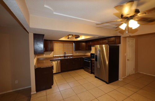 Biggs Field House | COMFORTABLE LIVING - CONVENIENT LOCATION - SPACE, SPACE, SPACE AND MORE SPACE.