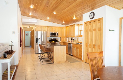Deer River Cabin | Comfortable, modern, family-friendly cabin on 320-acre lake with many amenities