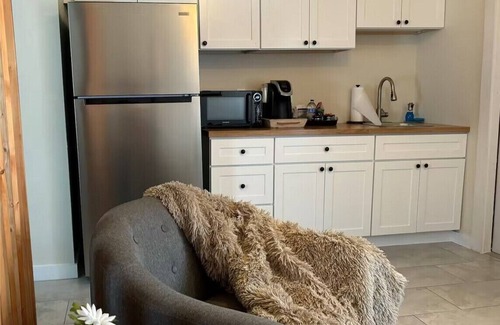 Brandon Apartment | Comfortable & peaceful studio