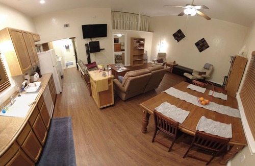 Arden-Arcade Apartment | Comfortable Quite Private In-Law Suite in the Heart of Sacramento