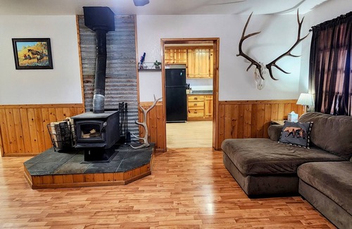 Blue Cabin | Comfortable ranch style cabin with prime location to both Arizona and New Mexico