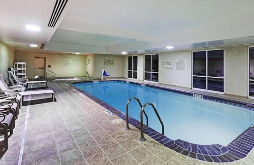 Borderland House | Comfortable Room! Free Airport Transfer!