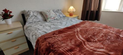 Chadwell House | comfortable room