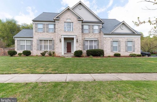 Bowie House | Comfortable Room in a basement in Bowie near Toyota, Baysox Stadium & More.