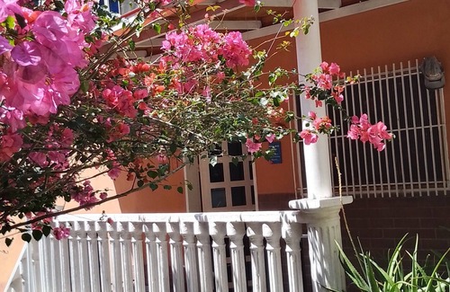 Los Teques House | Comfortable rooms with all services, pets accepted