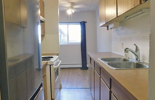 Claresholm Apartment | Comfortable spacious apartment for rent in Claresholm