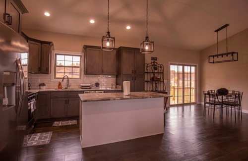 Vine Grove House | Comfortable Spacious 3 BR house close to FT Knox
