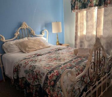 Halton Regional Municipality House | Comfortable Stay In Beautiful Home