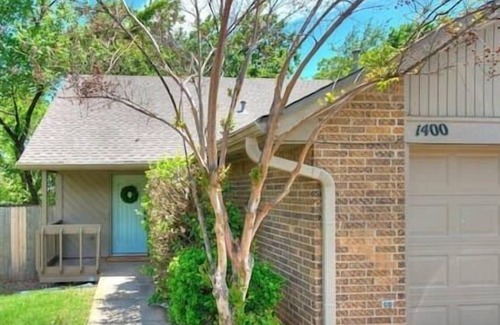 Edmond House | Comfortable Stay in Central Edmond, OK