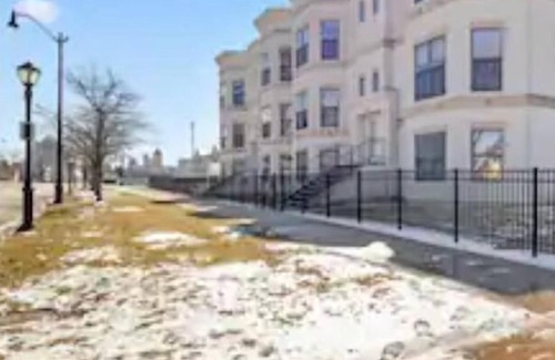 Downtown Springfield Apartment | Comfortable Stay in downtown Springfield