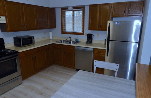 Washburn Apartment | Comfortable suite, great location, easy access to Lake Superior!