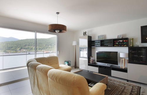 Aix-les-Bains Apartment | Comfortable T3 with terrace and garage!