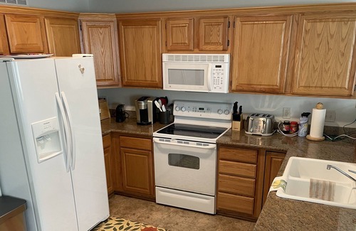 Millard House | Comfortable townhome close to many amenities and restaurants