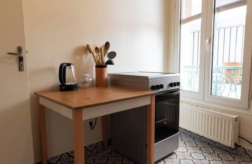 Montreuil Apartment | Comfortable two-room apartment just outside Paris.