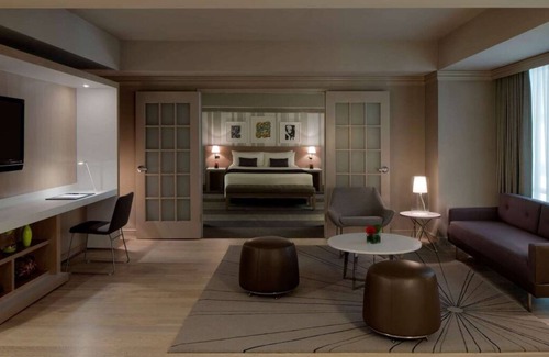 Downtown West Hotel | Comfortable Urban Stay, Central Location, Ideal for Families, Pet-Friendly Suite