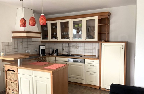 Reimershagen House | Comfortable vacation home with direct lake view - Lake view