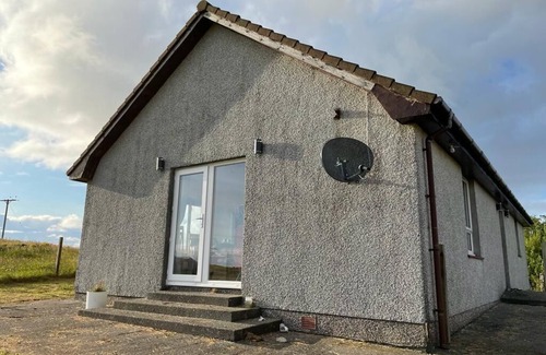 Benbecula House | Comfortable well located accommodation in Benbecula