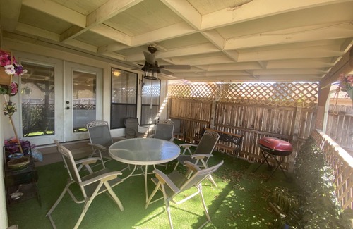 Universal City House | Comforts of Home - Central to Everything