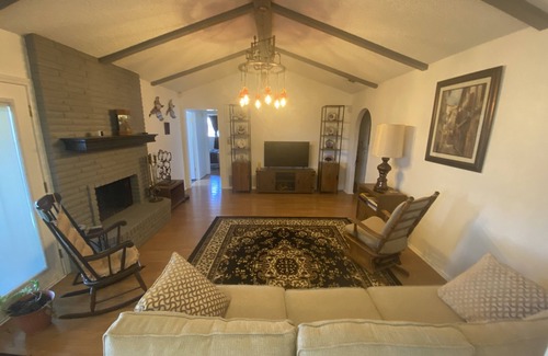 Universal City House | Comforts of Home - Central to Everything