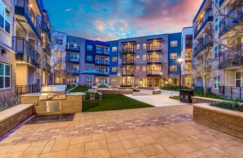 Montopolis Apartment | Comfy 1BR King Suite Close to Downtown w Fast Wifi
