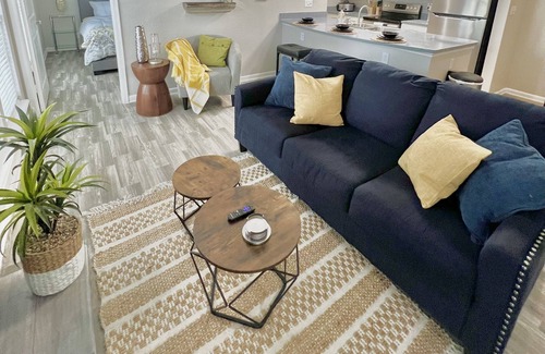 Plano Condo | Comfy 1br w/gated patio