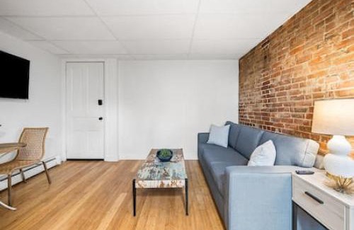 Mount Auburn Apartment | Comfy 1BR with Parking - Near UC, Zoo, Downtown