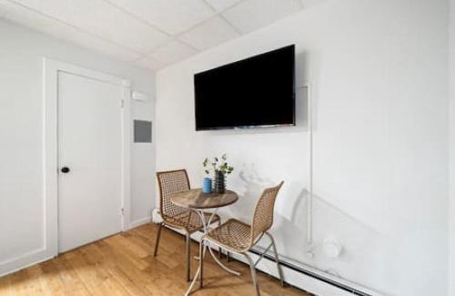 Mount Auburn Apartment | Comfy 1BR with Parking - Near UC, Zoo, Downtown