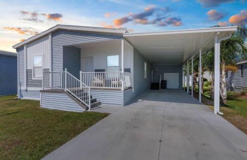 Dade City House | Comfy 2 Bedroom home, Dade City!