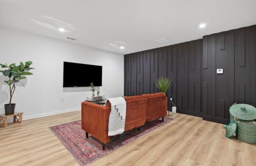 Clarkdale Apartment | Comfy 2 bedroom w Free Parking