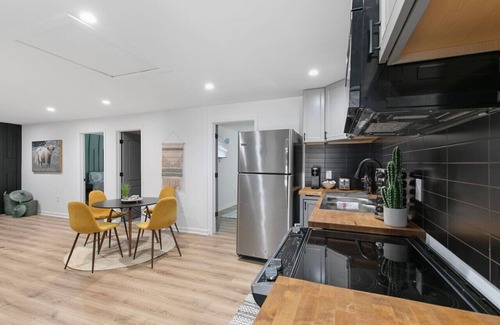 Clarkdale Apartment | Comfy 2 bedroom w/Free Parking
